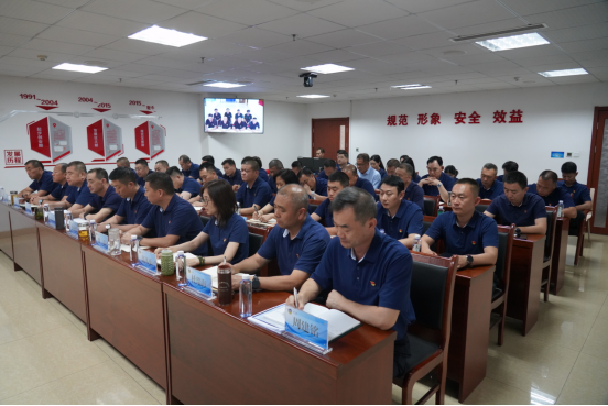 集團公司黨委書記、董事長左建山講授黨紀學(xué)習(xí)教育專題黨課(1)935.png